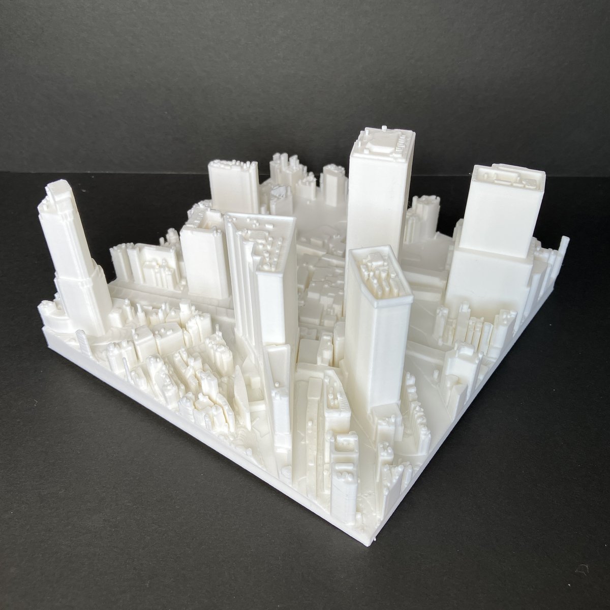 3Dプリンターで印刷した渋谷駅周辺の立体模型(12.2cm角)